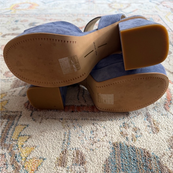 DV by Dolce Vita Blue Suede platform heels like new - Picture 2 of 3